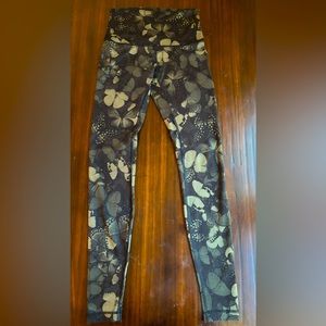 Lululemon Size 6 Hi-Rise Full Length Leggings